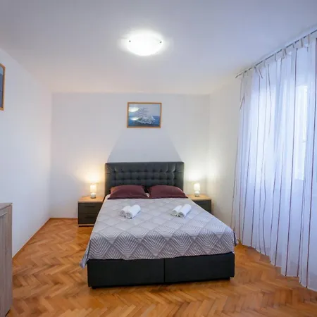 Apartament David *